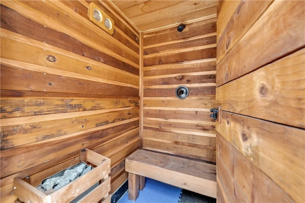 Photo of 23944 Cadenza