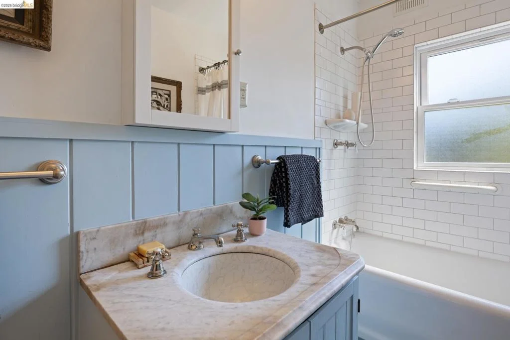 Photo of 1668 San Lorenzo Ave