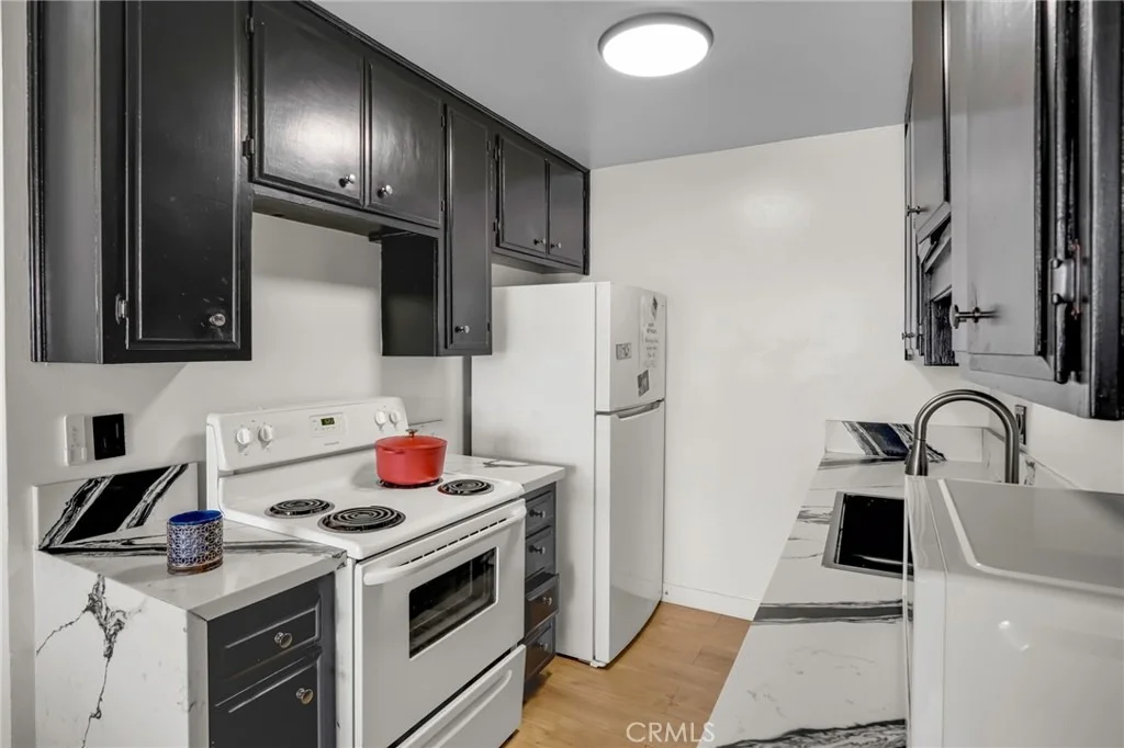 Photo of Unit 607 at 375 Atlantic Avenue