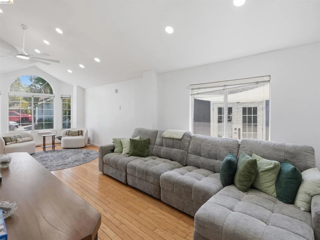 Photo of 1529 Thistle Court