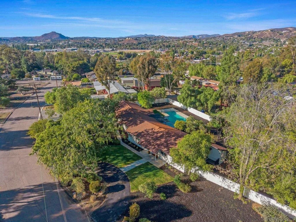 Photo of 2004 Shire Drive