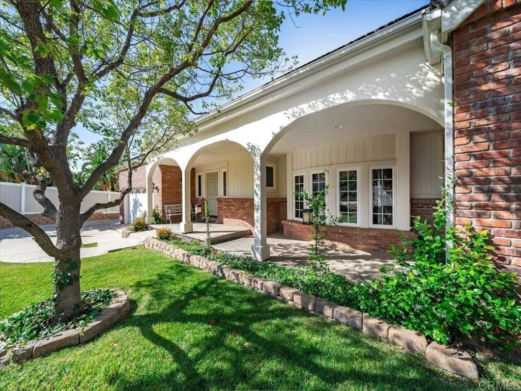 Photo of 23786 Moonglow Court