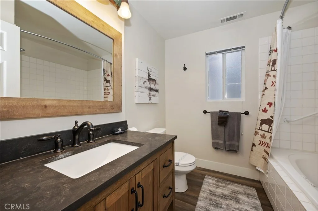 Photo of 42824 Cedar Avenue
