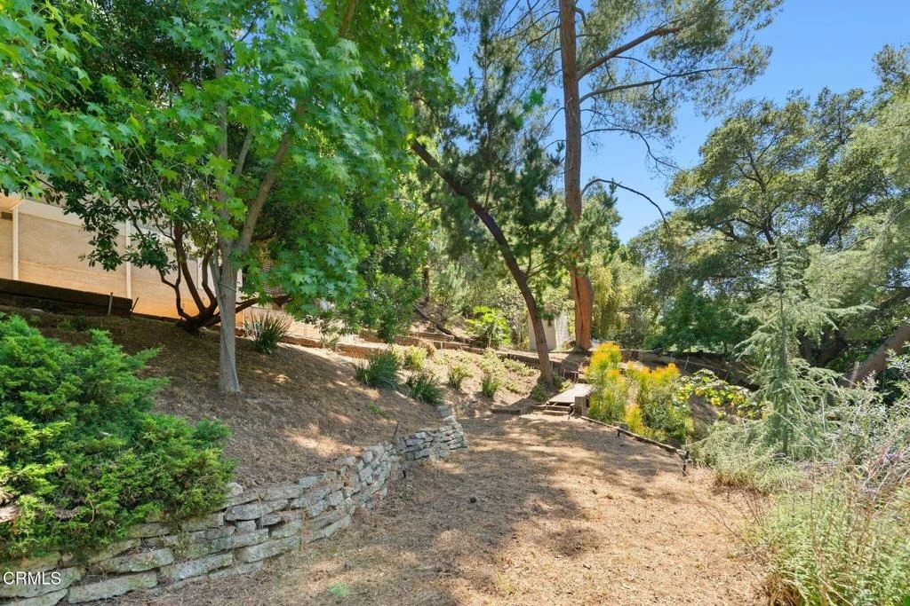 Photo of 405 Woodcliffe Road