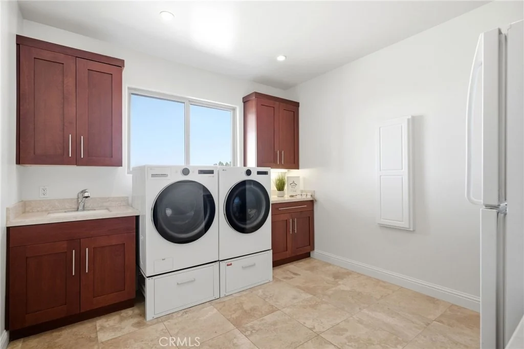 Photo of 1186 Lydia Lane