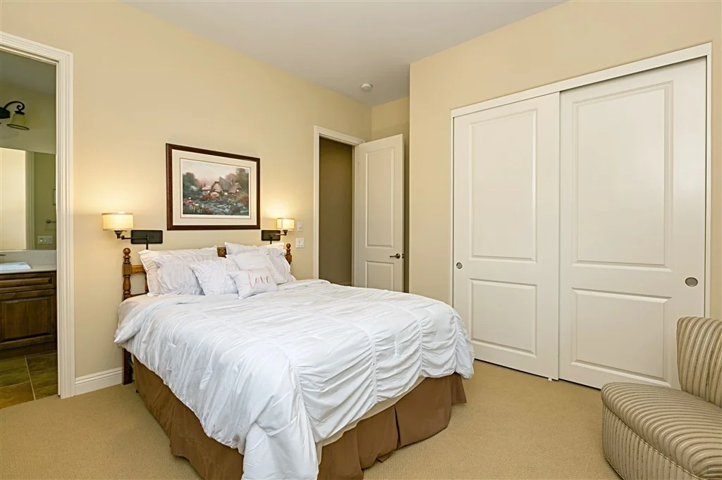 Photo of 17269 Reflections Cir