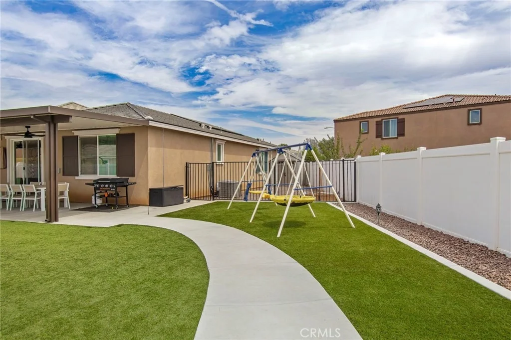 Photo of 31081 Skyview