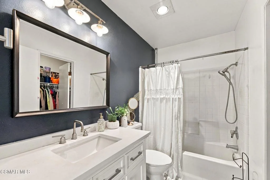 Photo of Unit 104 at 2913 Antonio Drive