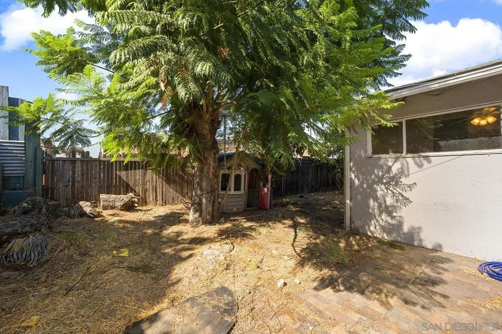 Photo of 802 Billow Drive