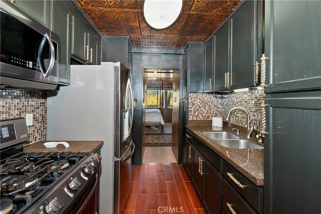 Photo of 571 Pine Lane