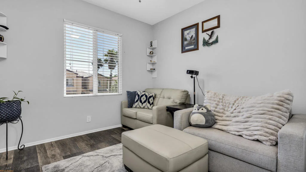 Photo of 49785 Redondo Poniente