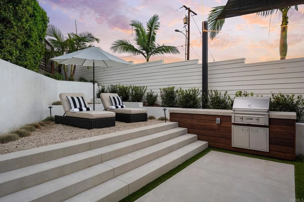 Photo of 141 W Leucadia Blvd