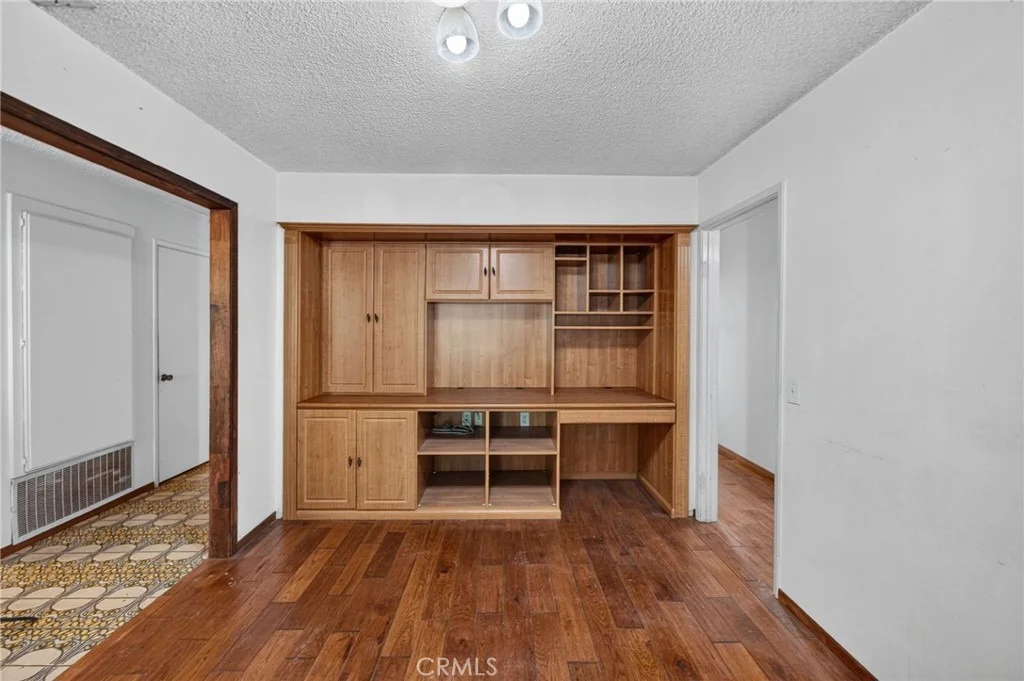 Photo of 1245 Prado