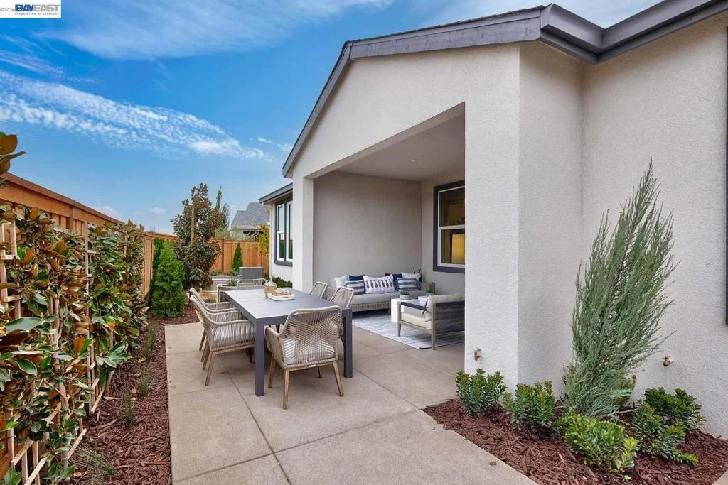 Photo of 1276 Parkcrest Circle