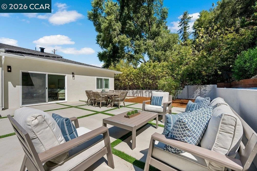 Photo of 8 Ramona Dr
