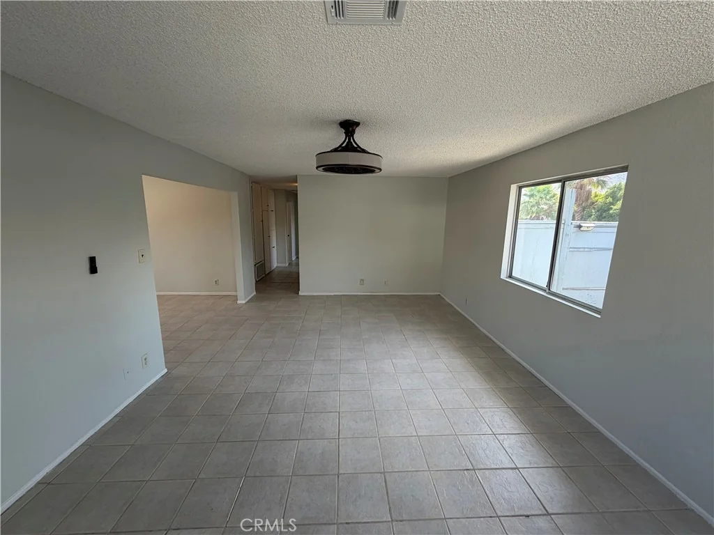 Photo of 52990 Avenida Diaz