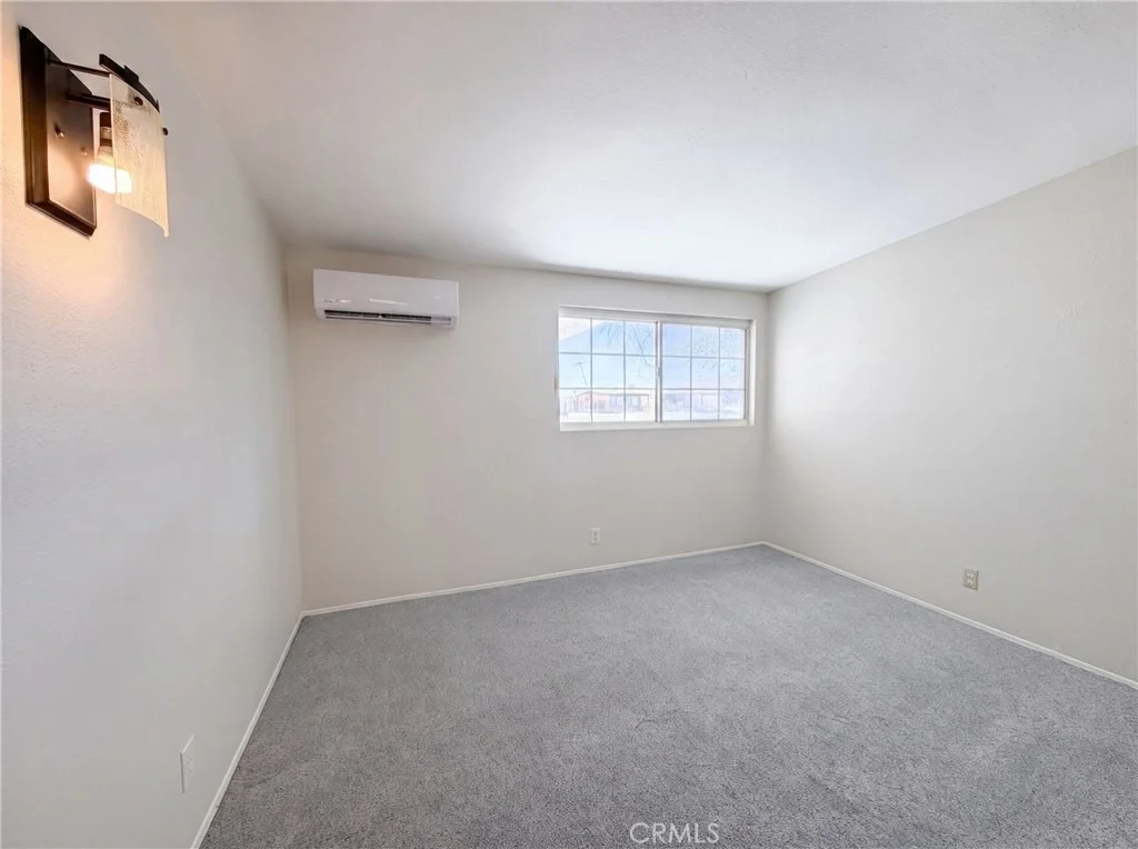 Photo of 13325 Lamel