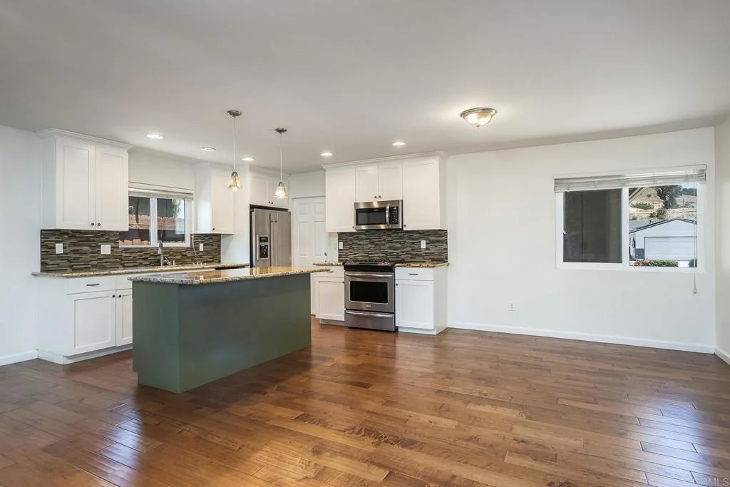 Photo of 9439 LAKE CANYON RD