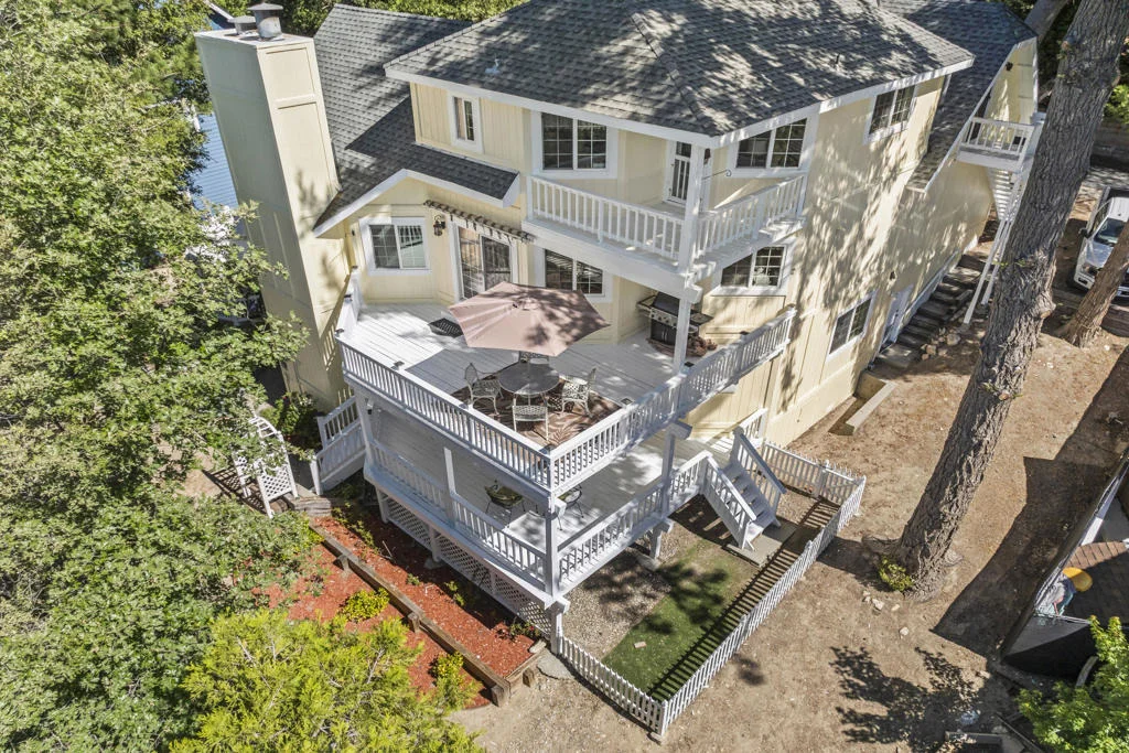 Photo of 692 Zurich Drive