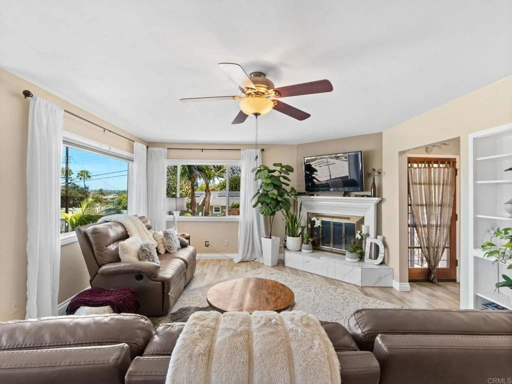 Photo of 7921 Cinnabar Drive