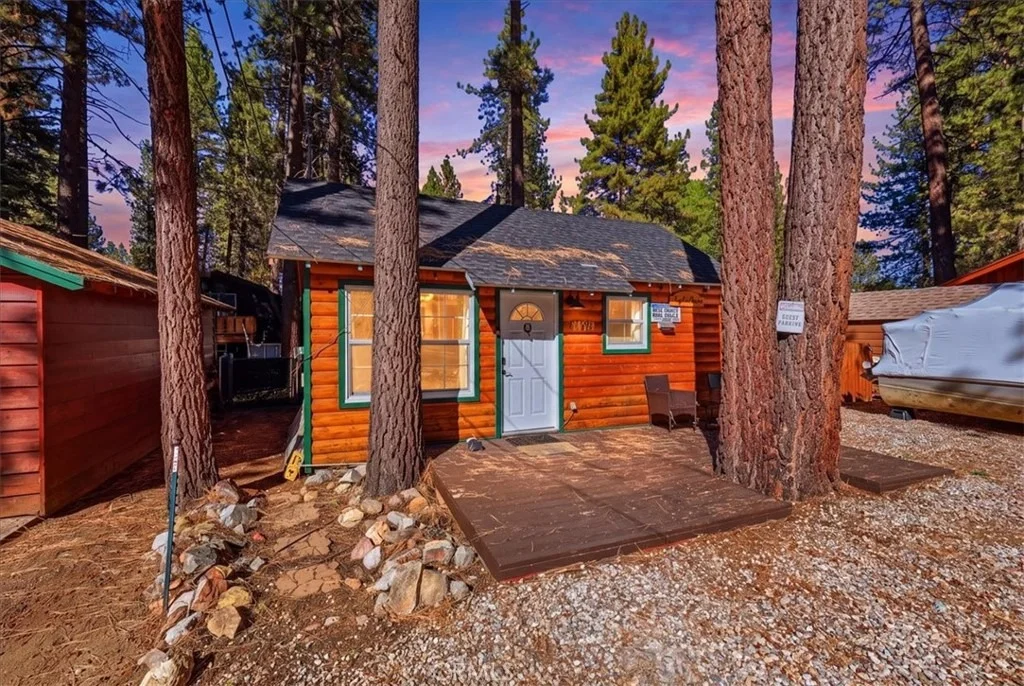 Photo of 42770 Cedar