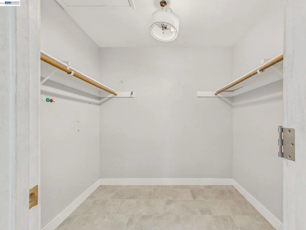 Photo of 327 Steven Cir