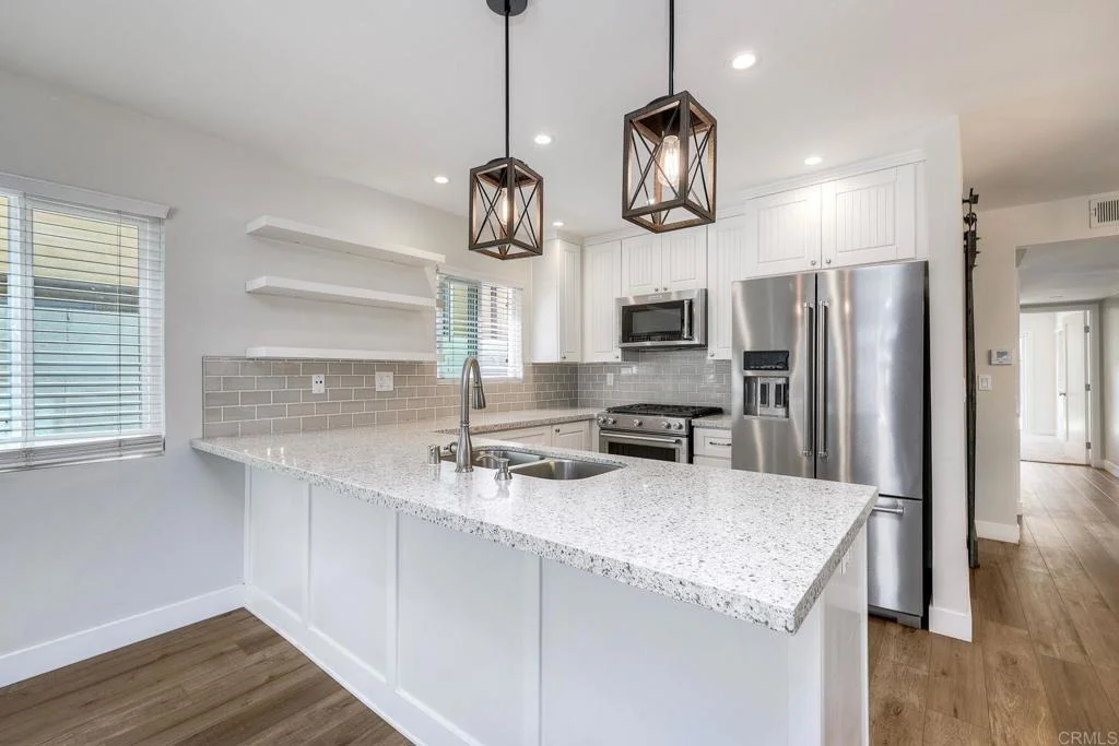 Photo of 369 Alameda Boulevard