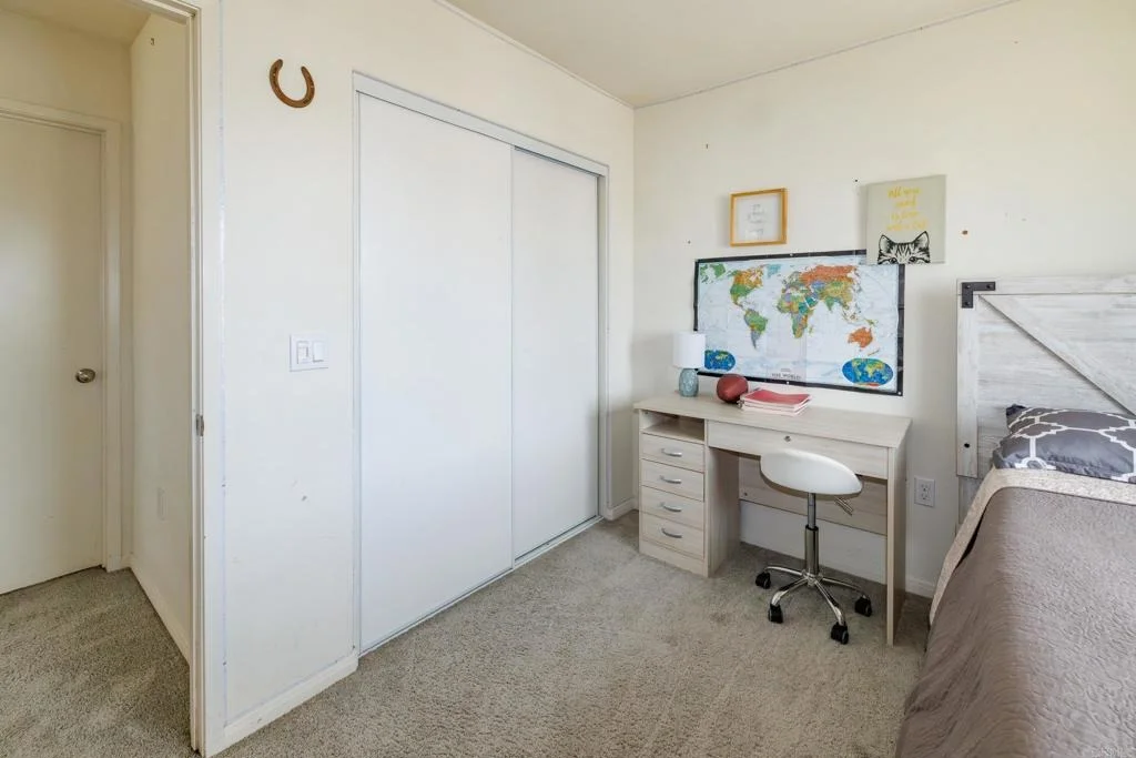 Photo of 2402 Barbara Street