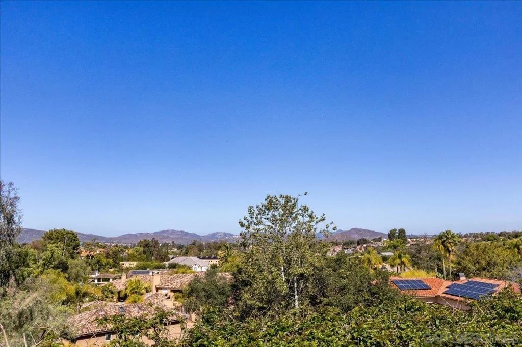Photo of 17648 Valle Verde Rd