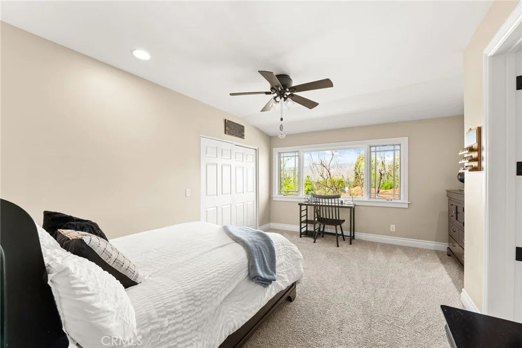Photo of 1688 Dwight