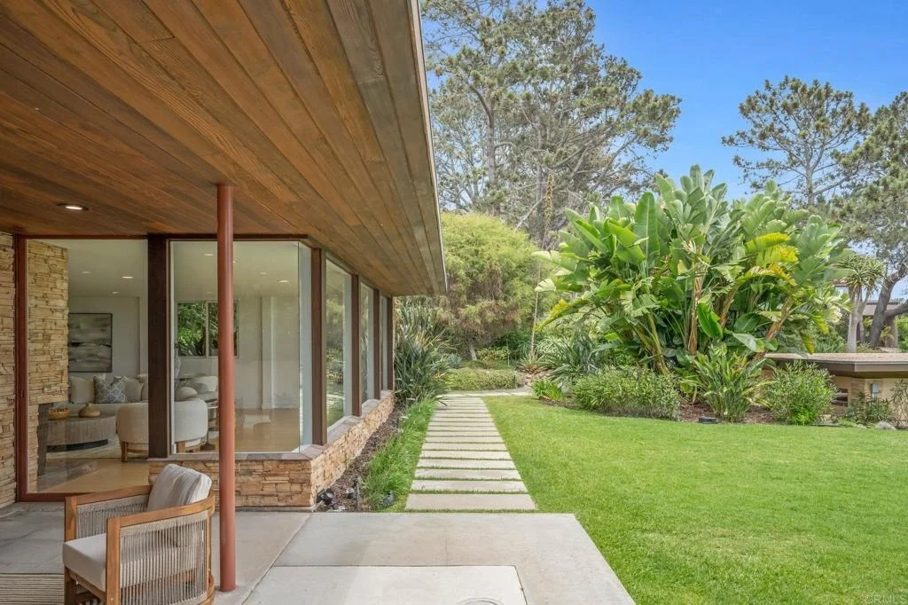 Photo of 280 Torrey Pines Terrace