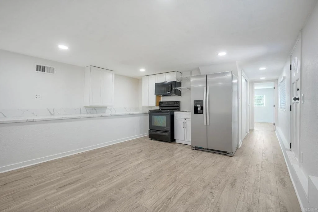 Photo of 2449 Primrose Ave