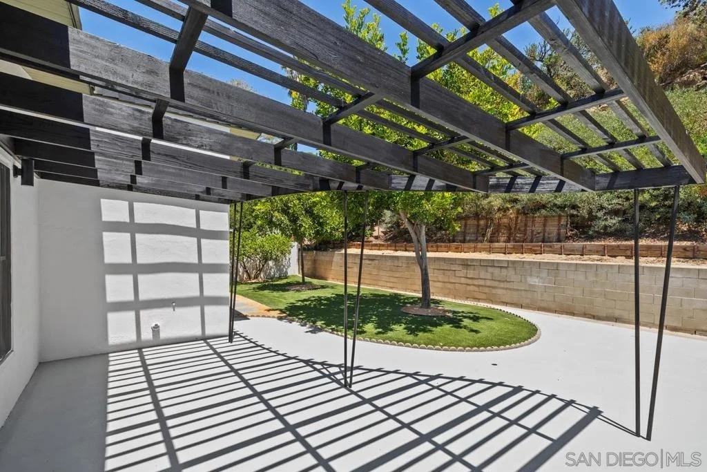 Photo of 5556 Baja Dr.