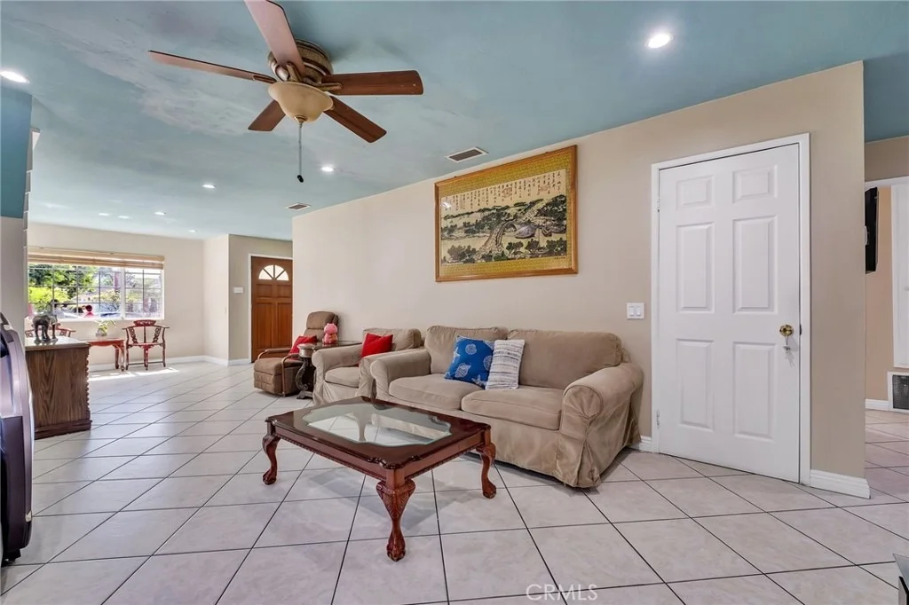 Photo of 3723 Stichman