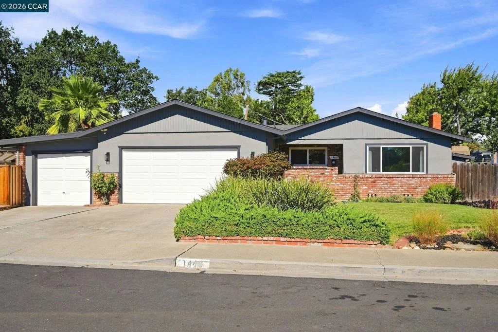 Photo of 1445 Bassett Dr