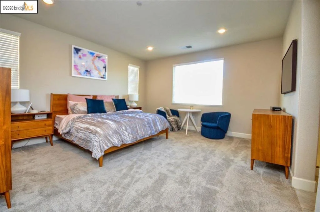 Photo of 47 Baird Cir