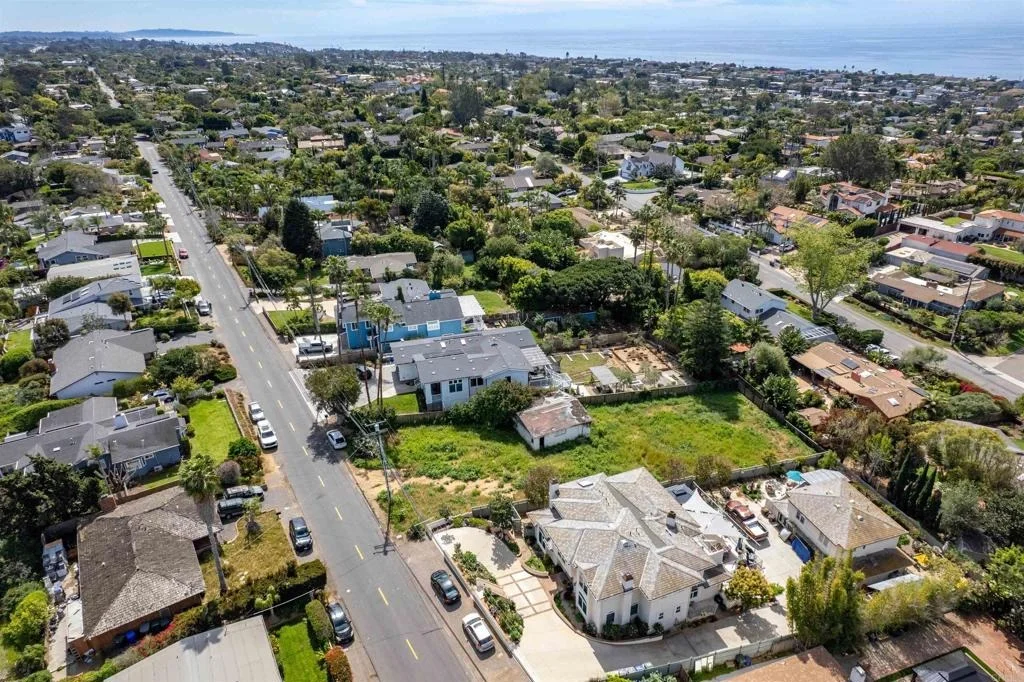 Photo of Eolus Avenue