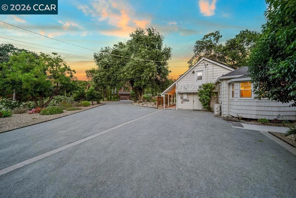 Photo of 1409 Walden Rd