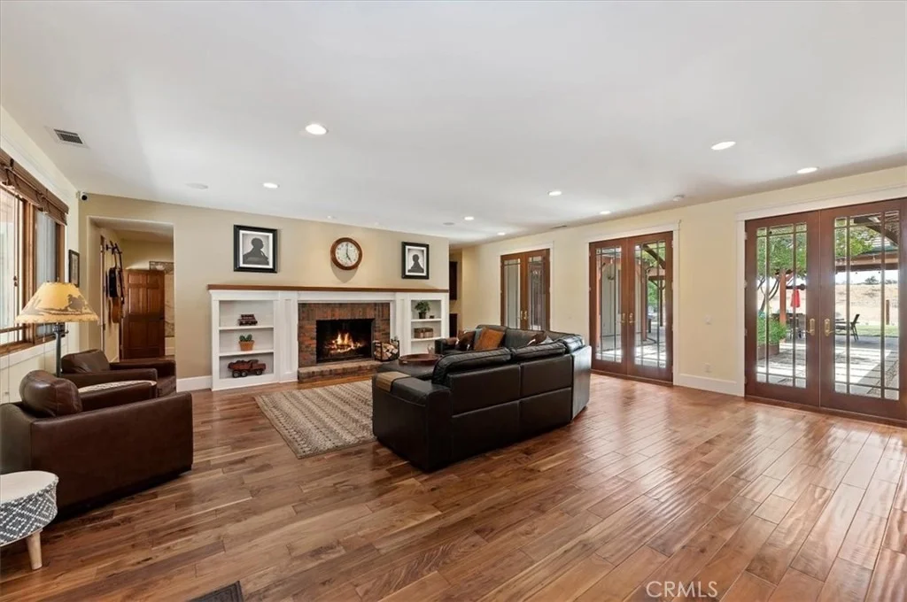 Photo of 16420 Rocky Glen Road
