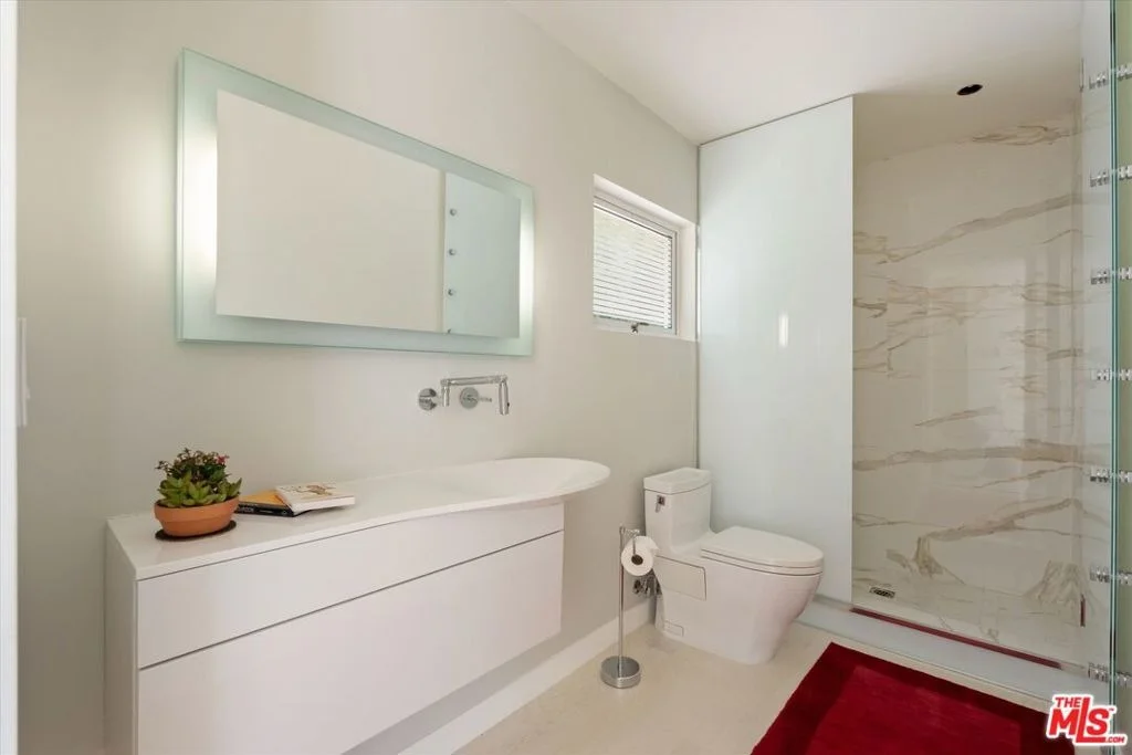 Photo of 9422 Readcrest Drive