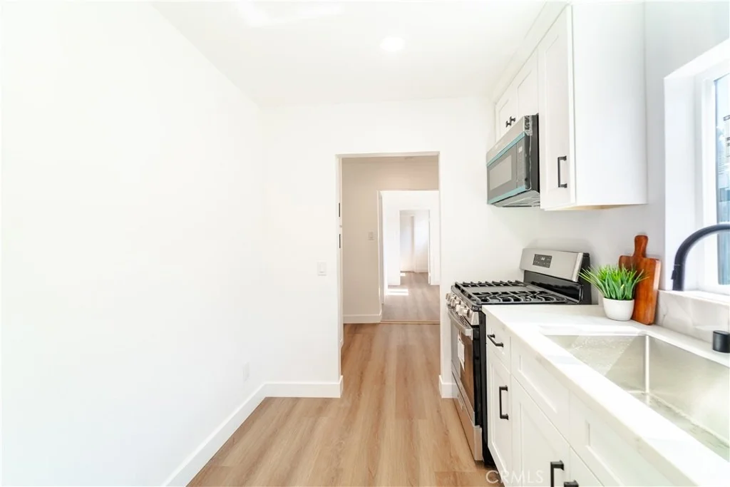 Photo of 13300 S Largo