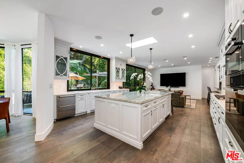 Photo of 1114 Sutton Way