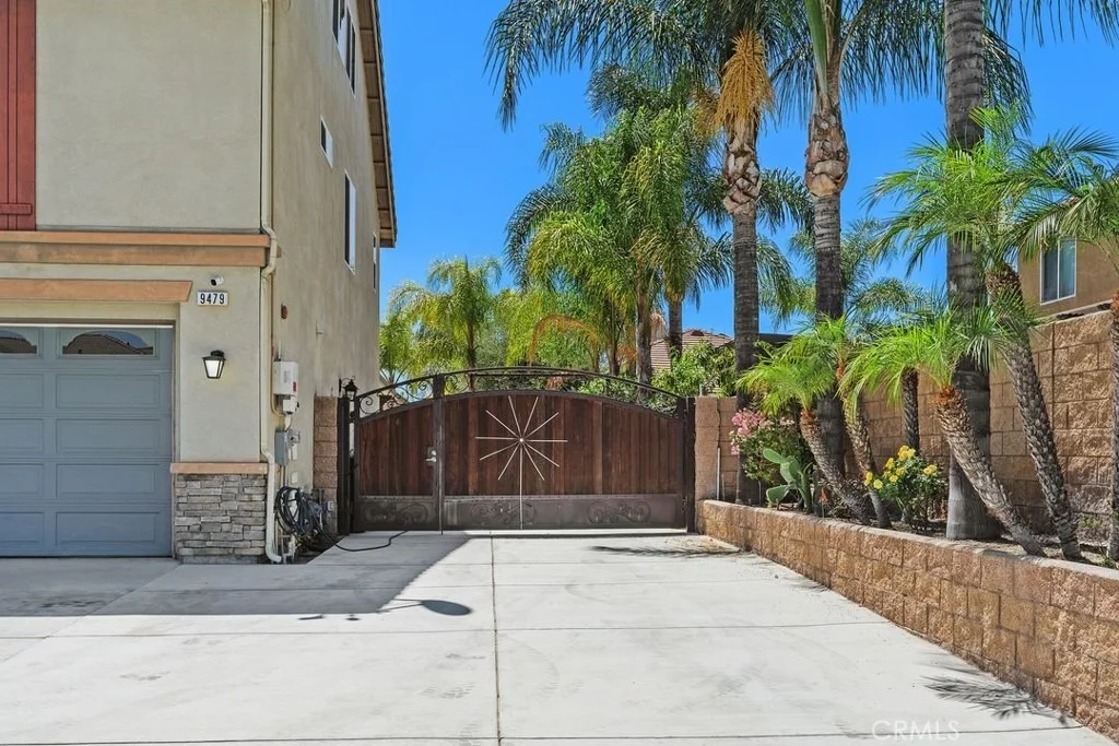 Photo of 9479 Lost Grove