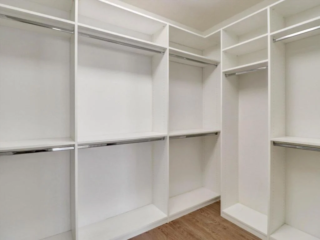 Photo of 73754 Kandinsky Way