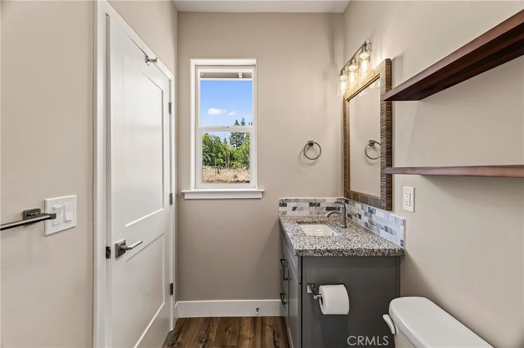 Photo of 6040 Maxwood