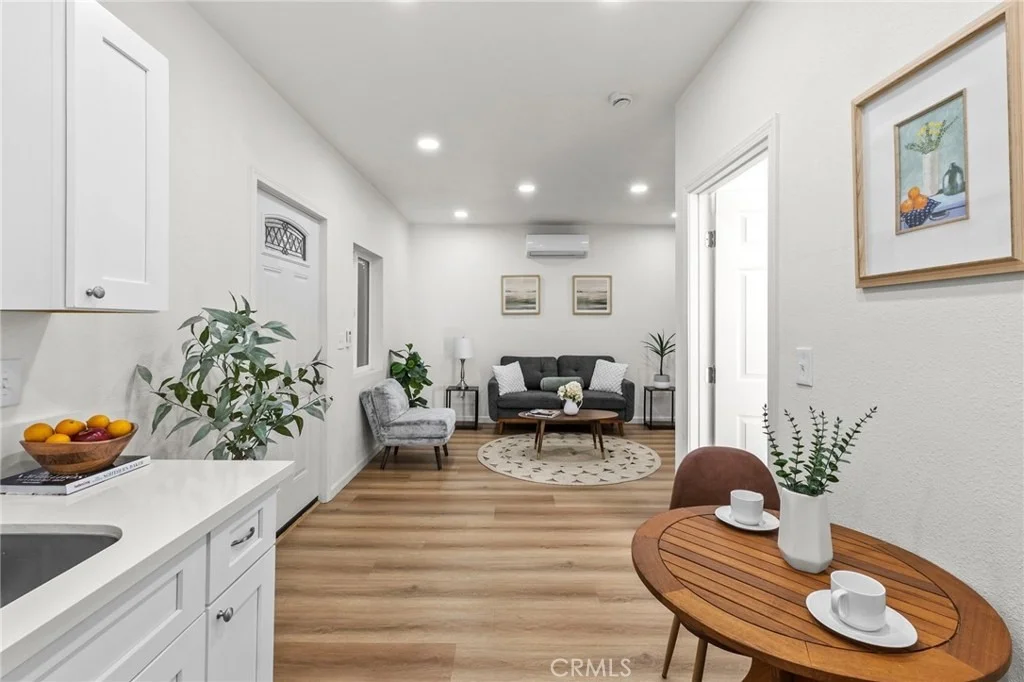 Photo of 3058 Flanders