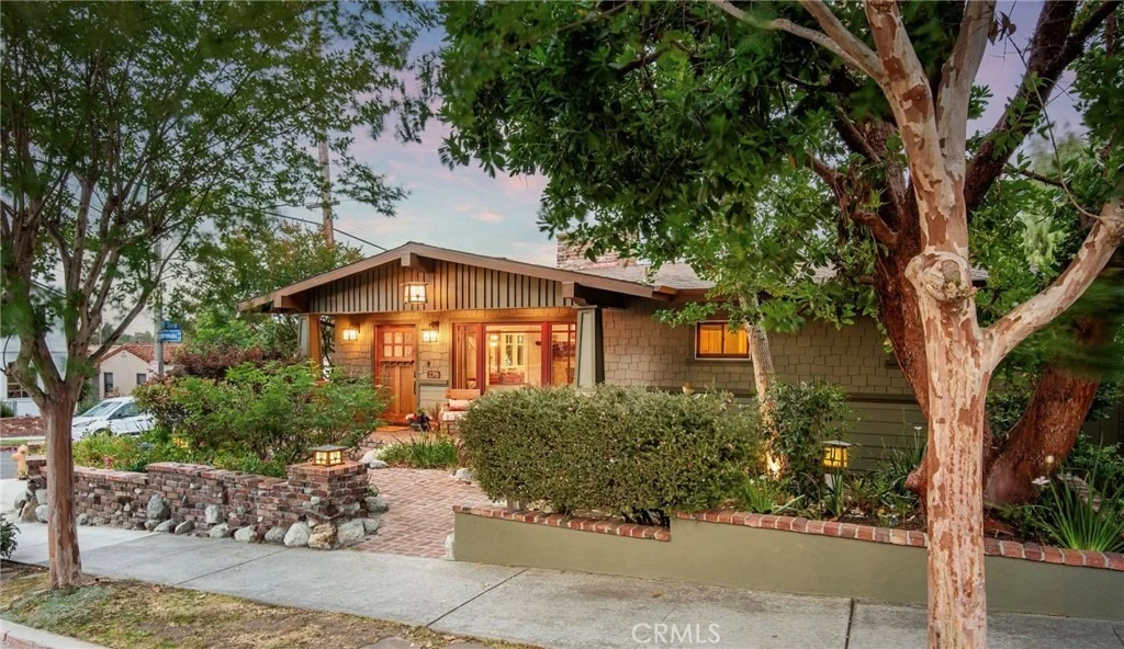 Photo of 298 Granada Avenue