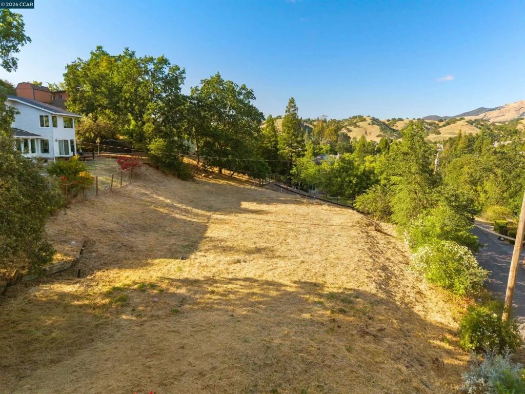 Photo of 300 Marks Rd