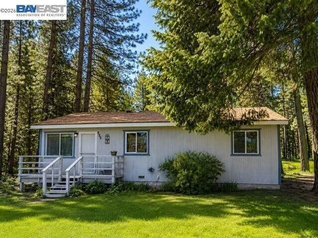 Photo of 590 Airport Rd