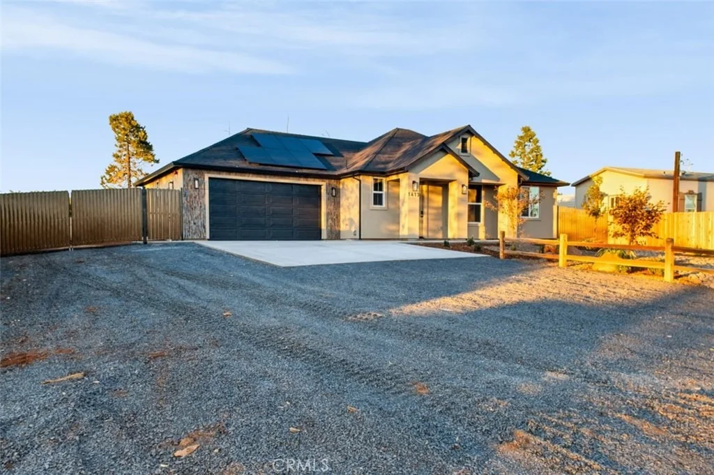Photo of 1413 W Dottie Lane